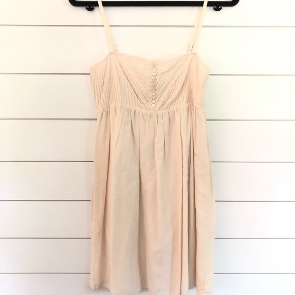 Banana Republic Dresses & Skirts - Banana Republic Silk Babydoll Dress